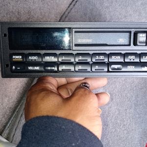 Original Ford Crown Victoria Radio